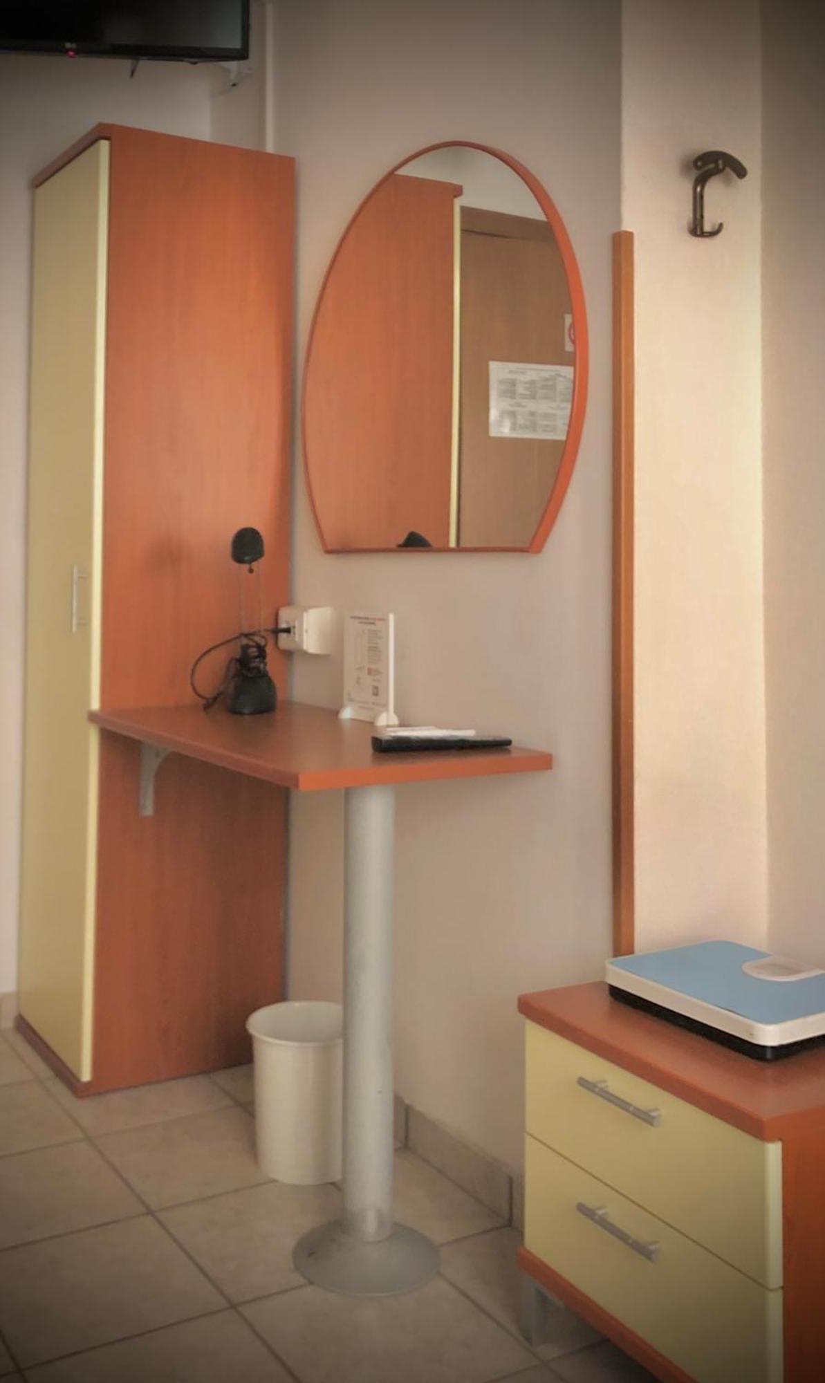 Hotel La Parigina Λινιάνο Σαμπιαντόρο Εξωτερικό φωτογραφία
