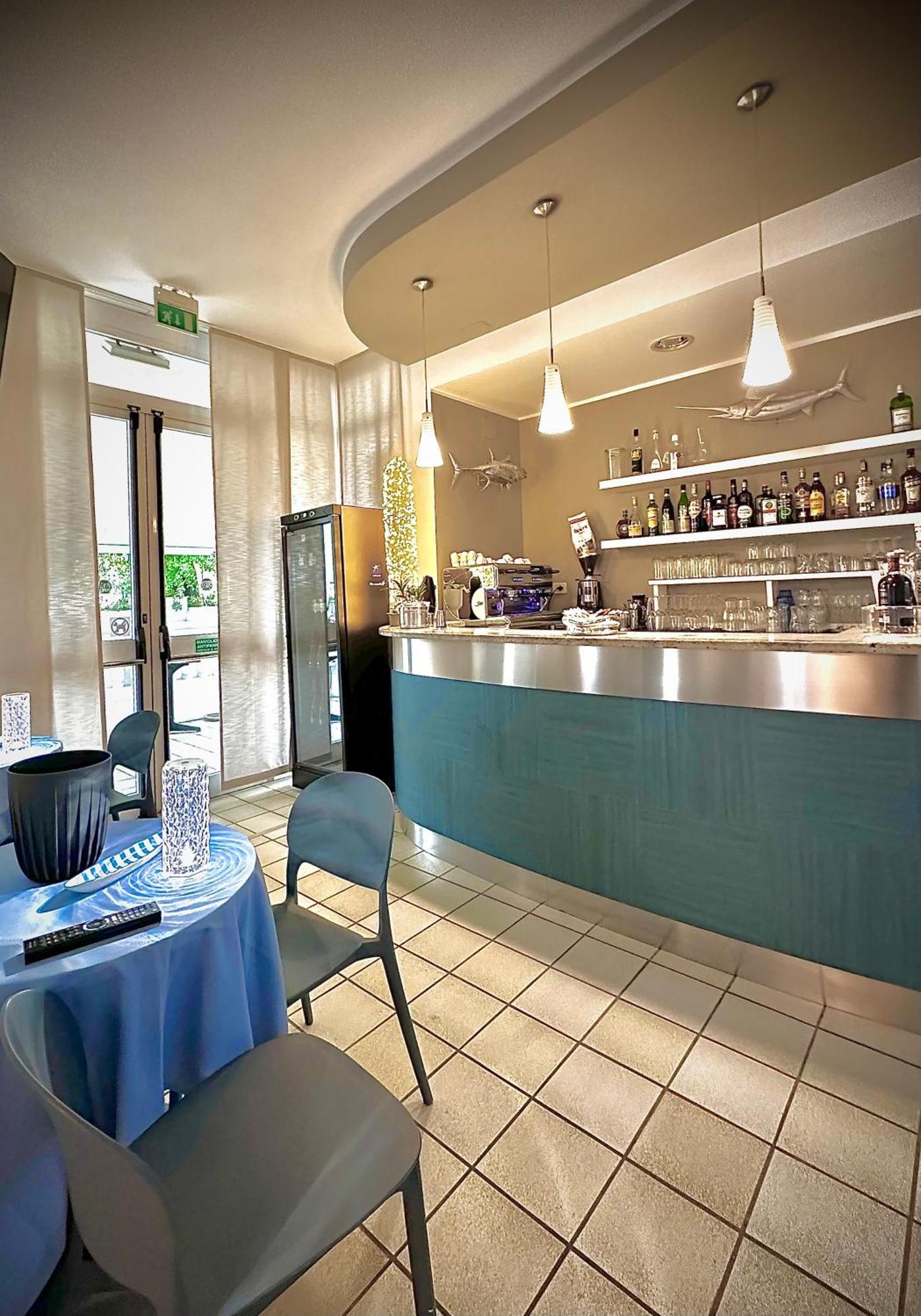 Hotel La Parigina Λινιάνο Σαμπιαντόρο Εξωτερικό φωτογραφία