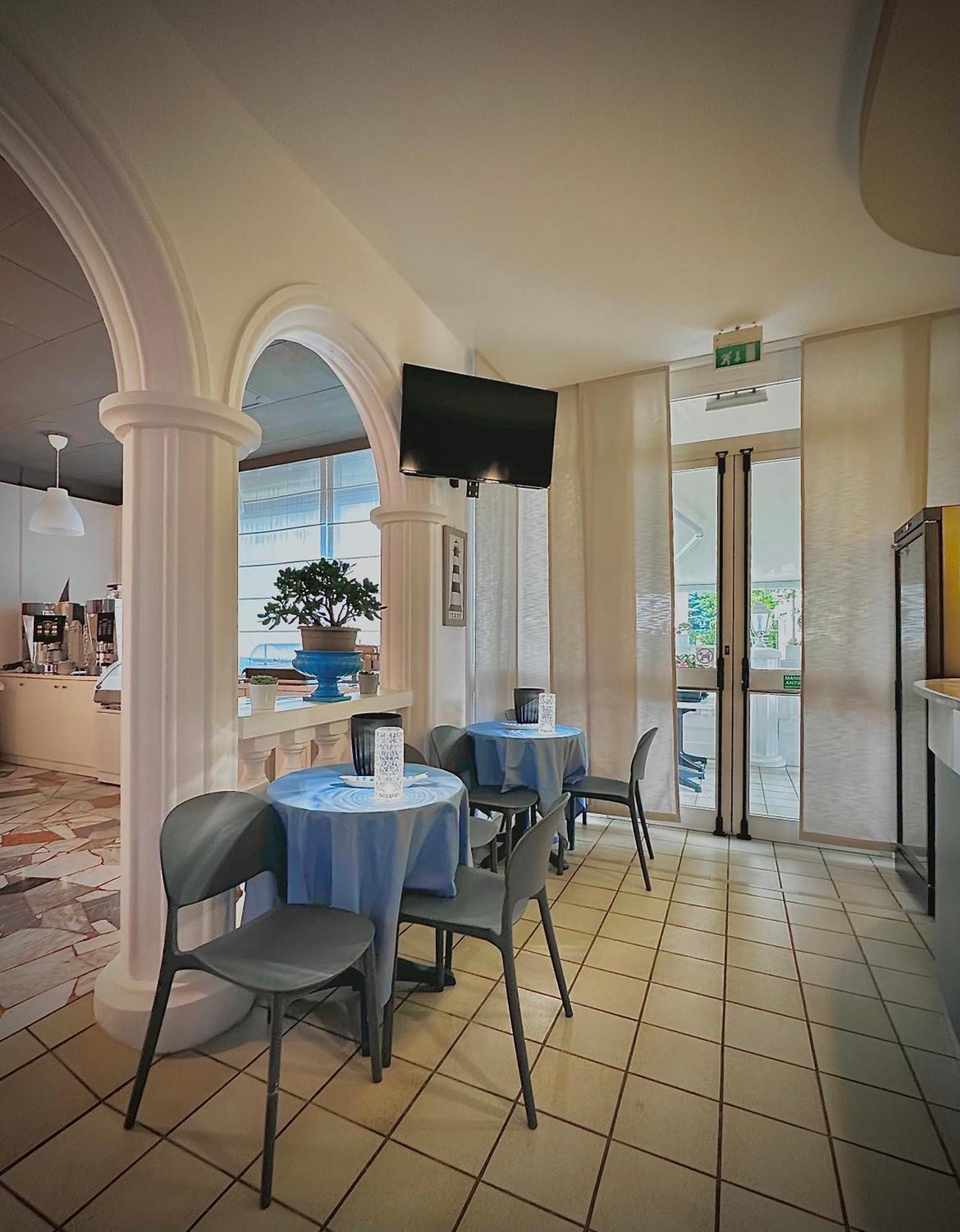 Hotel La Parigina Λινιάνο Σαμπιαντόρο Εξωτερικό φωτογραφία