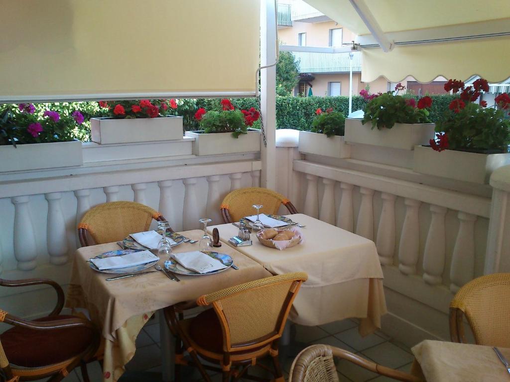 Hotel La Parigina Λινιάνο Σαμπιαντόρο Εξωτερικό φωτογραφία